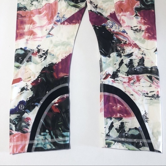 LULULEMON NWOT Run Inspire Crop II - Picture 9 of 12